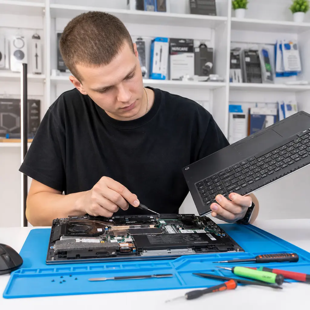 заменить клавиатуру на ноутбуке Acer в Селятино