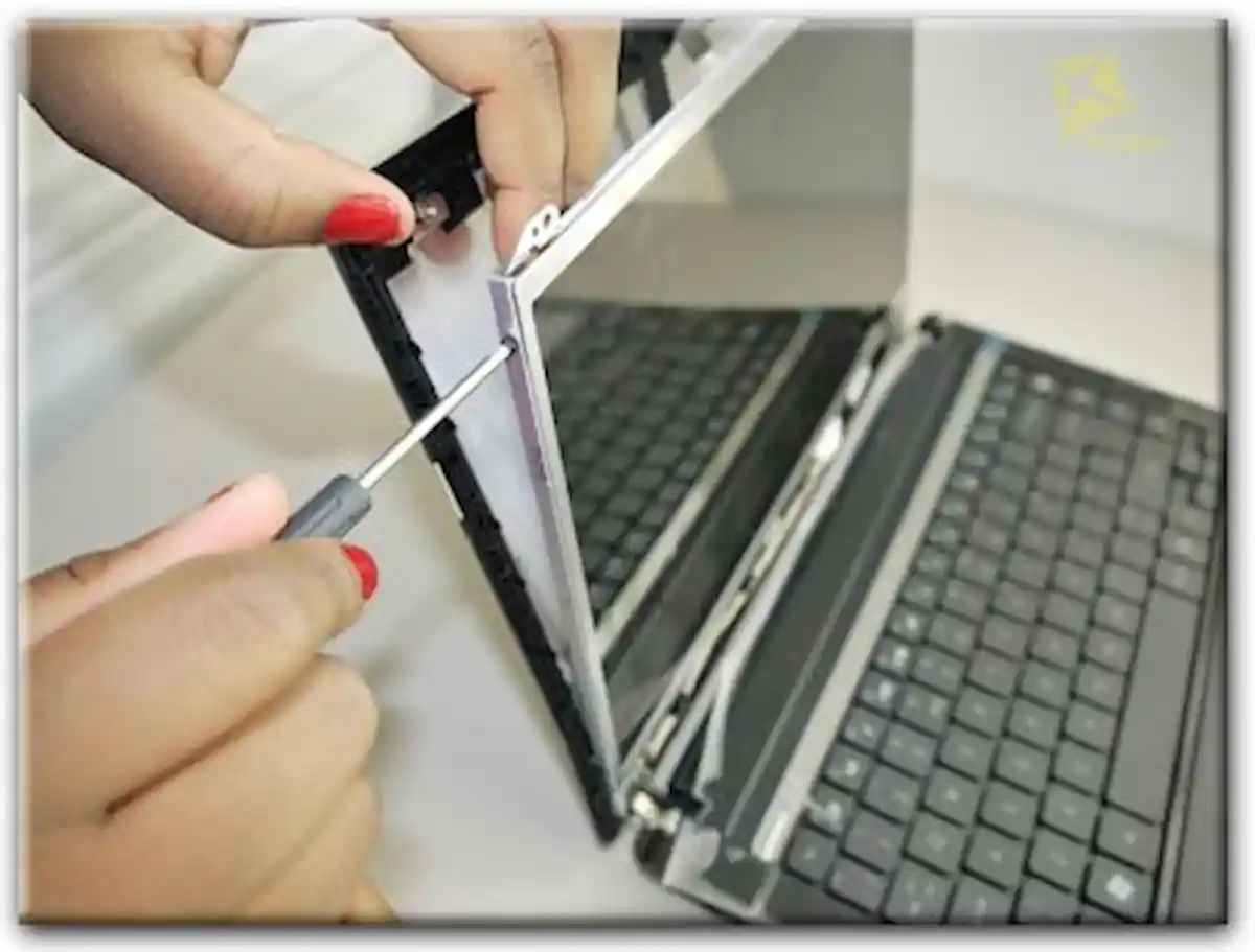 Замена экрана ноутбука Packard Bell в Селятино